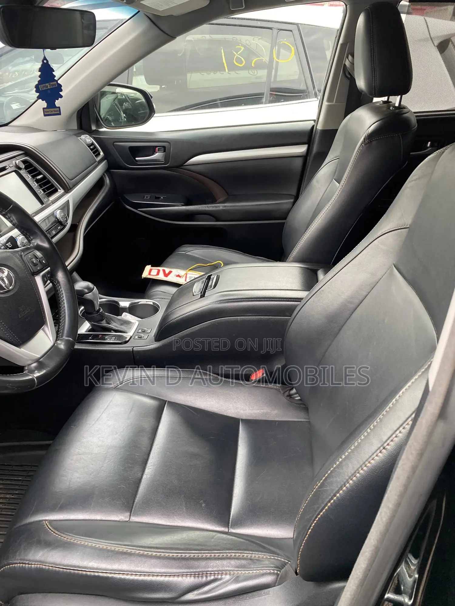 Toyota Highlander XLE 4x4 V6 (3.5L 6cyl 8A) 2018 Black