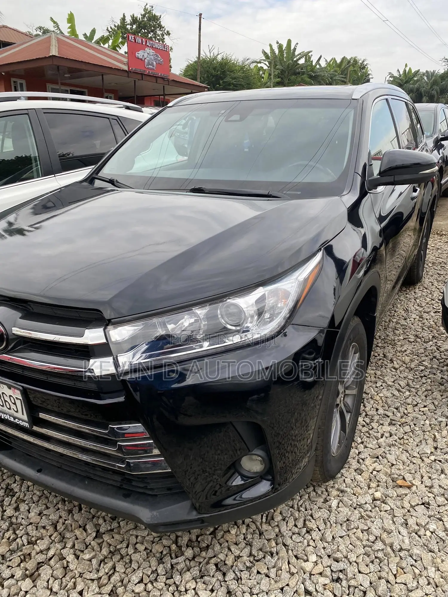 Toyota Highlander XLE 4x4 V6 (3.5L 6cyl 8A) 2018 Black