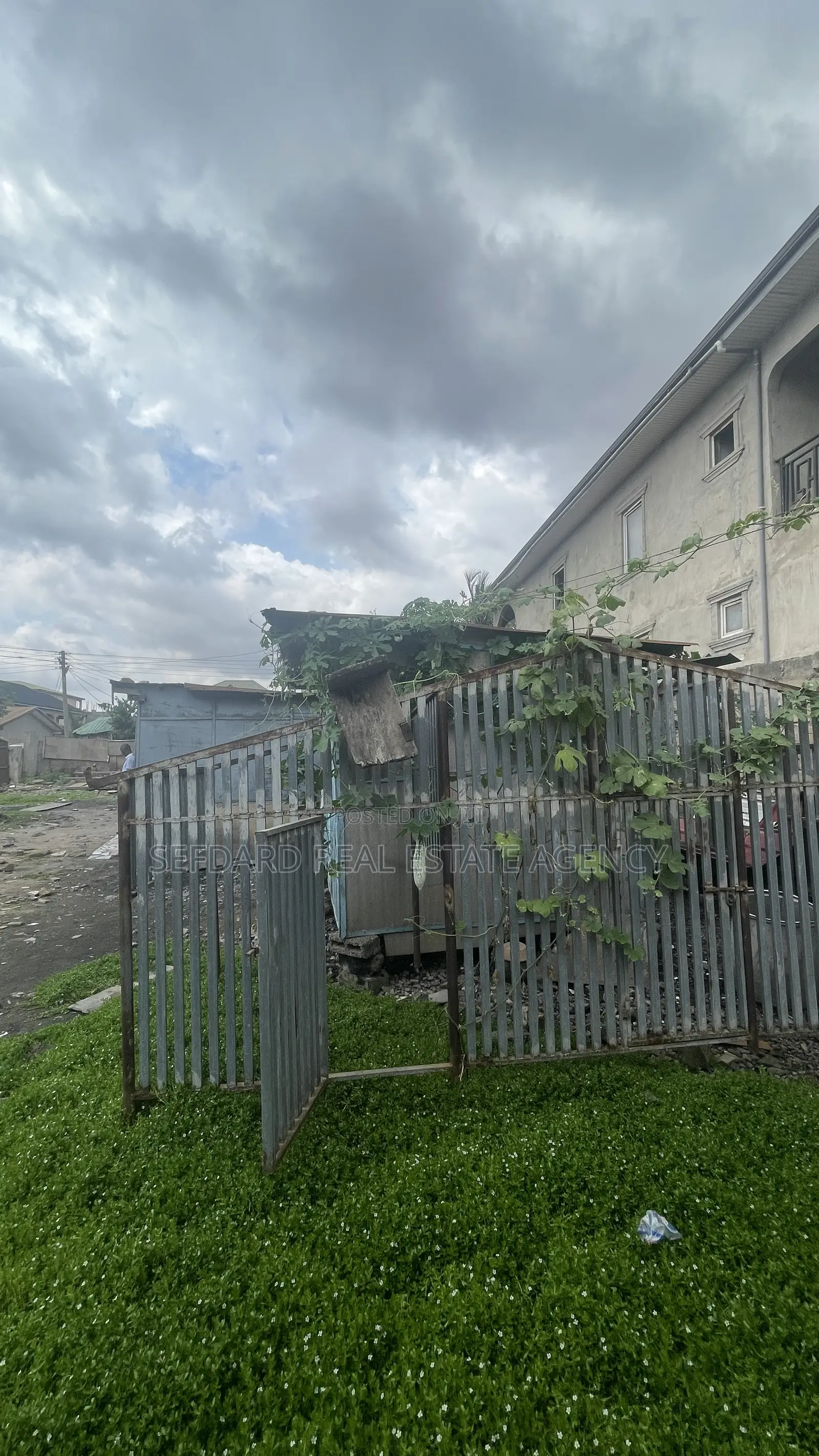 1 Plot of Land for Sale – Dome Born Again