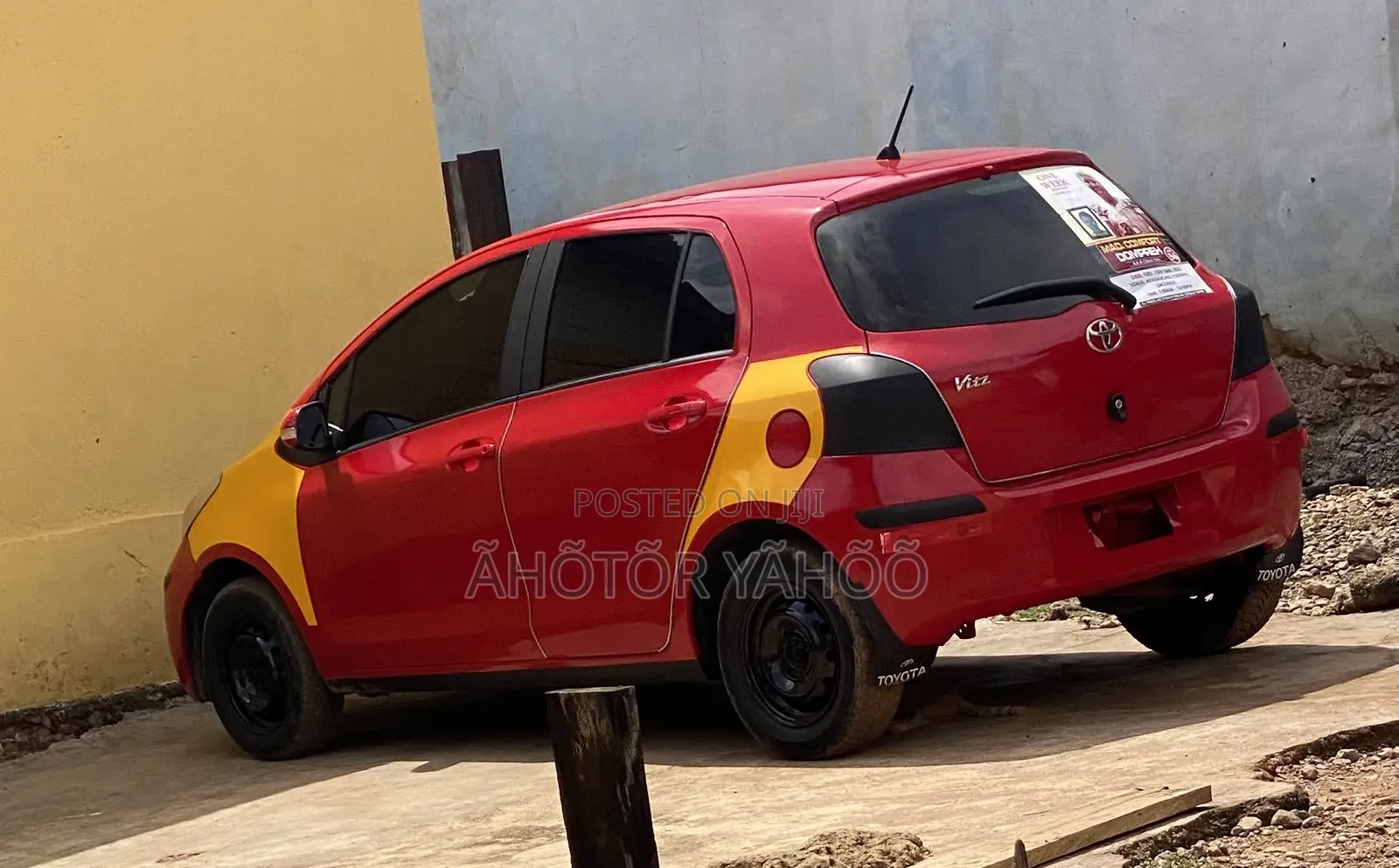 Toyota Vitz 2010 Red