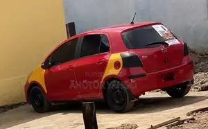 Toyota Vitz 2010 Red