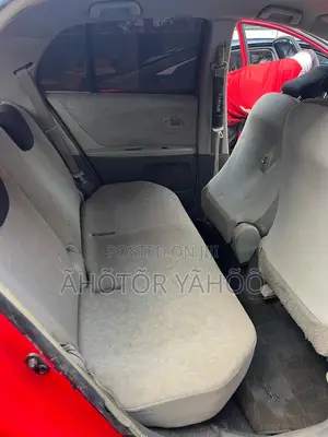 Toyota Vitz 2010 Red
