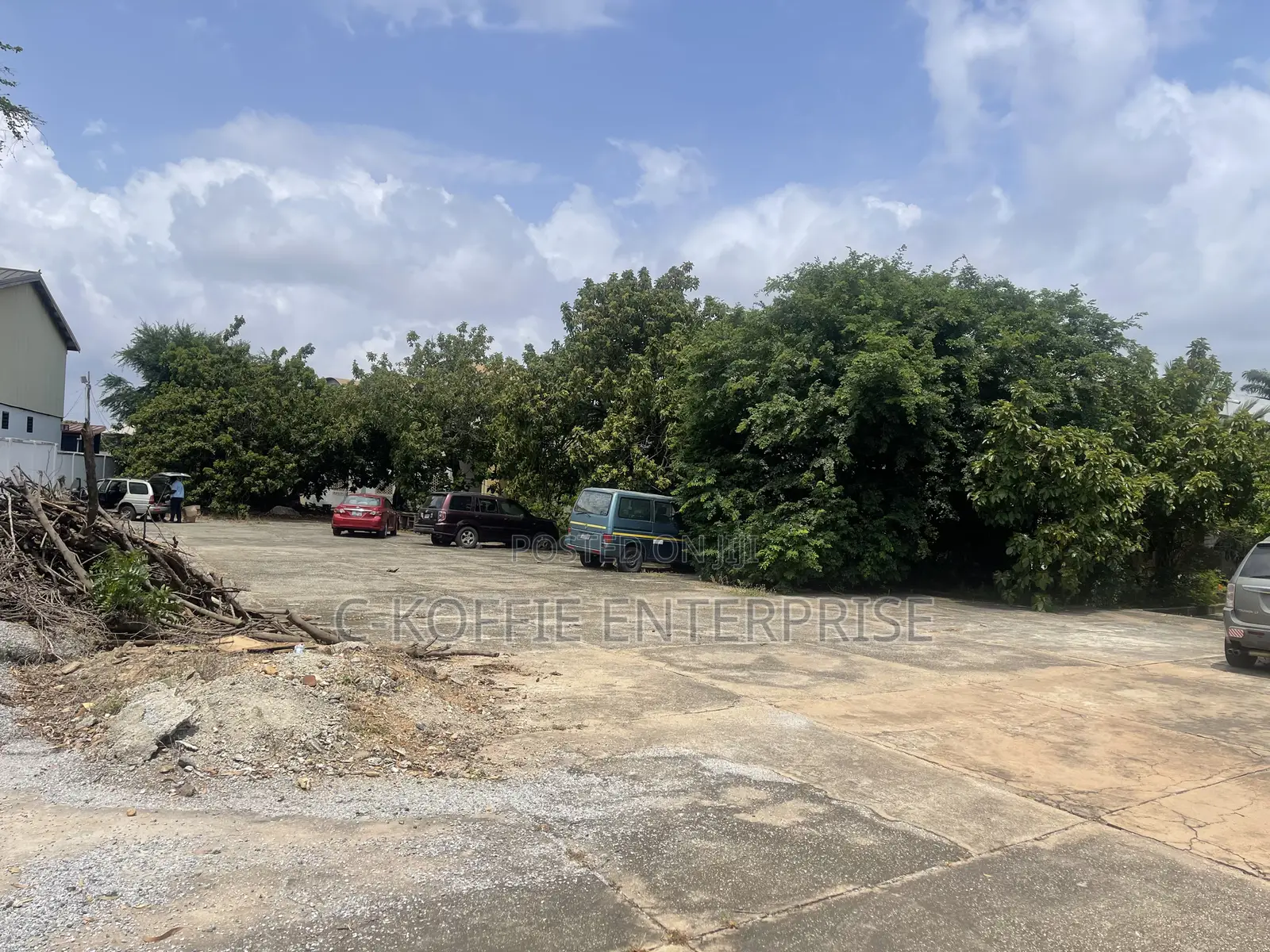 1acer Land at Tesano for Sale