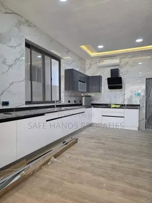 Furnished 4bdrm House in School Junction, Accra Metropolitan for sale