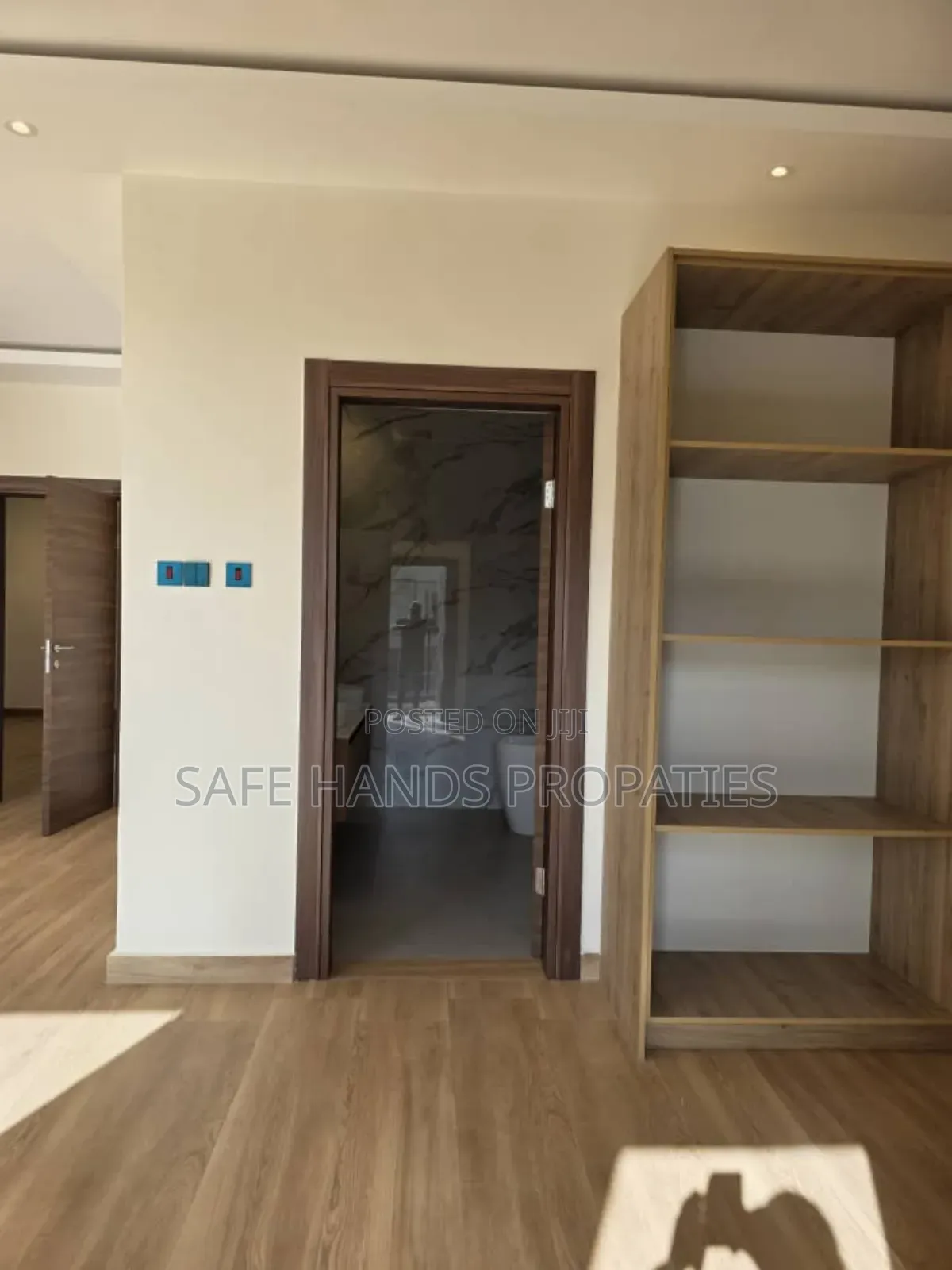 Furnished 4bdrm House in School Junction, Accra Metropolitan for sale