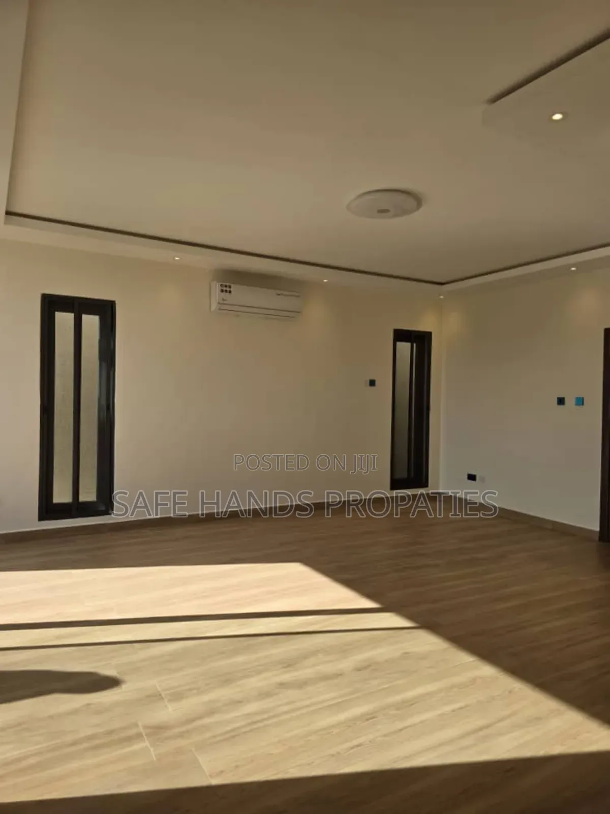 Furnished 4bdrm House in School Junction, Accra Metropolitan for sale
