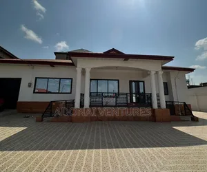 5bdrm House in Tech Domeabra, Kumasi Metropolitan for sale