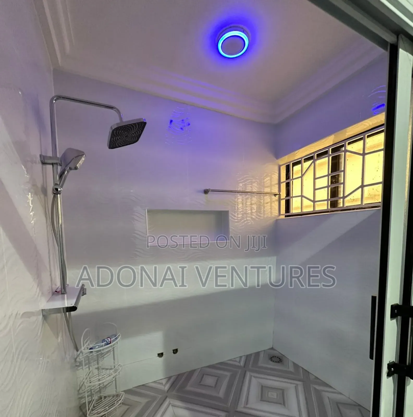 5bdrm House in Tech Domeabra, Kumasi Metropolitan for sale