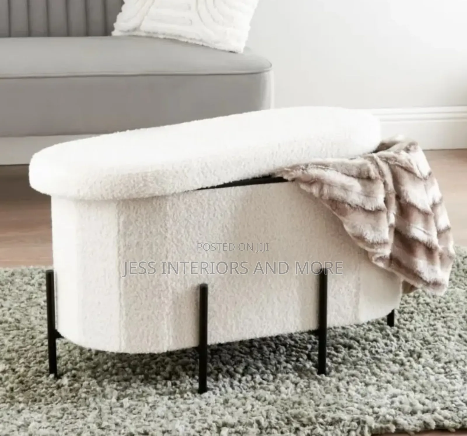 Ottoman (Curved With Storage)