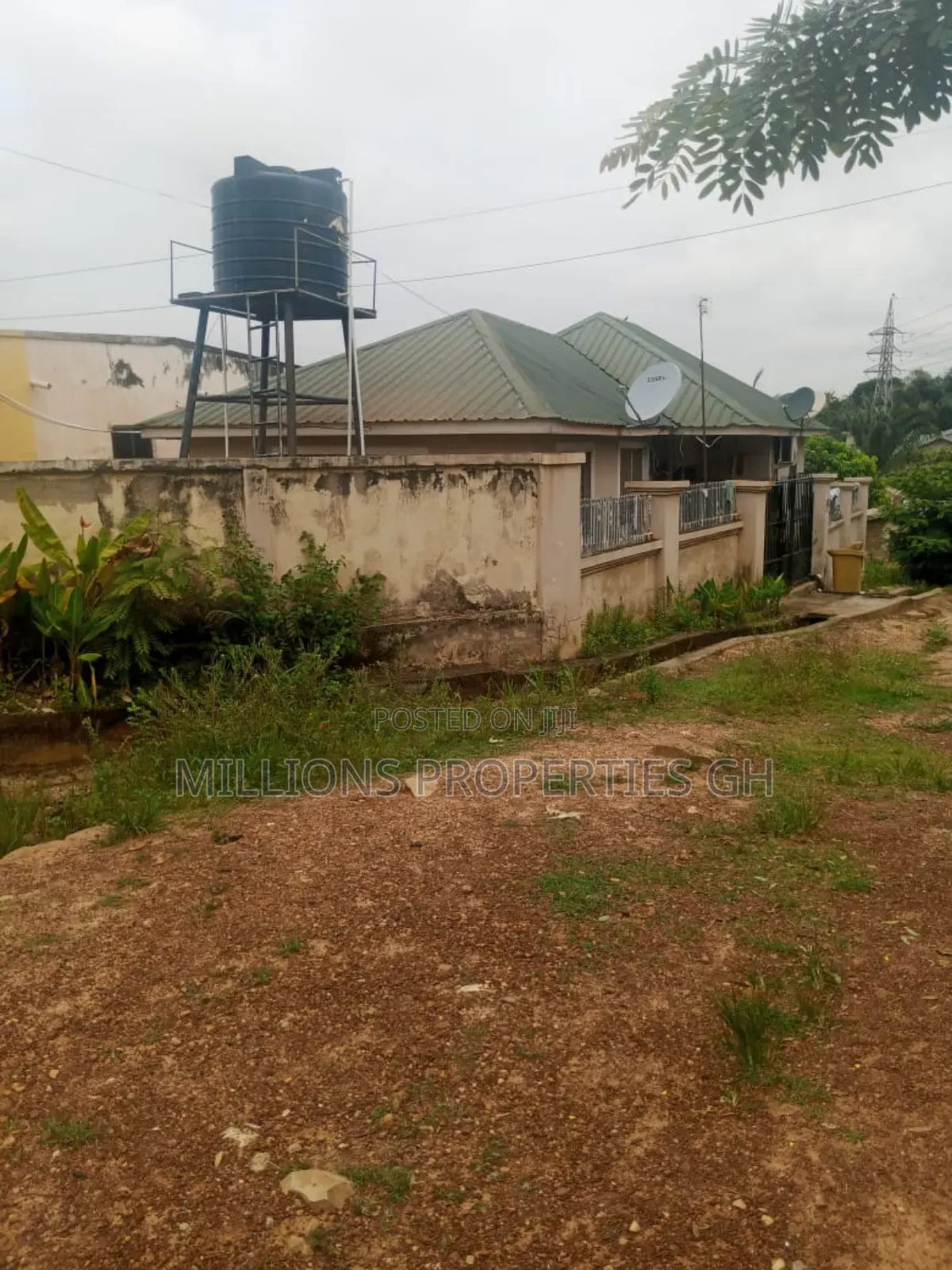 4bdrm House in Millions Properties, Kumasi Metropolitan for sale