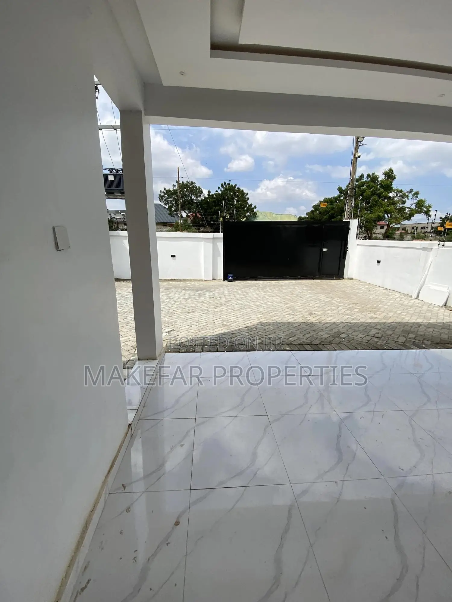3bdrm House in East Legon for sale