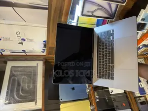 Laptop Apple MacBook Pro 2019 32GB Intel Core i7 SSD 512GB