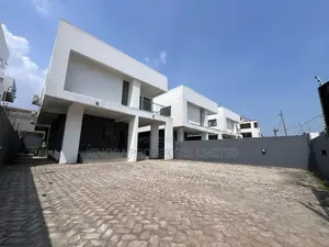 3bdrm Duplex in Adjiganor 69, East Legon for rent