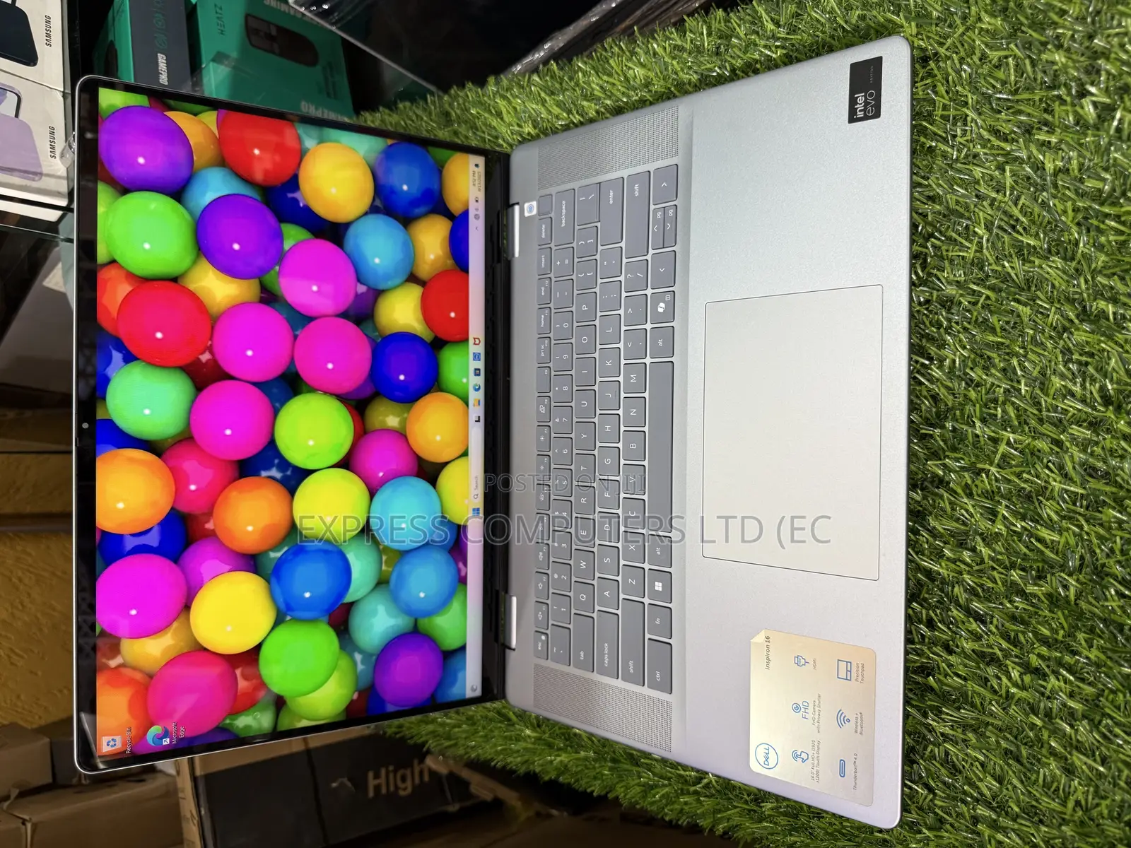 Laptop Dell Inspiron 16 Plus 7640 16GB Intel Core Ultra 5 SSD 512GB