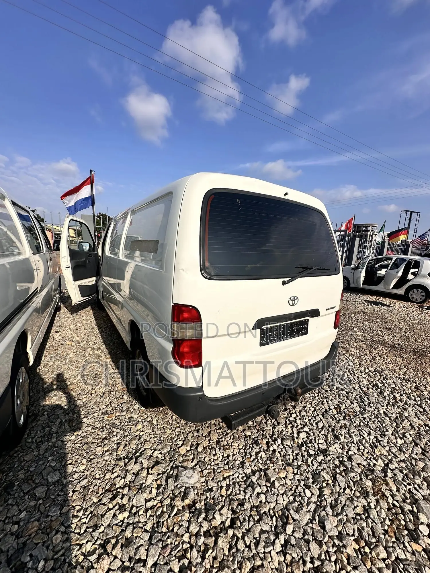 Toyota HiAce 2013 White