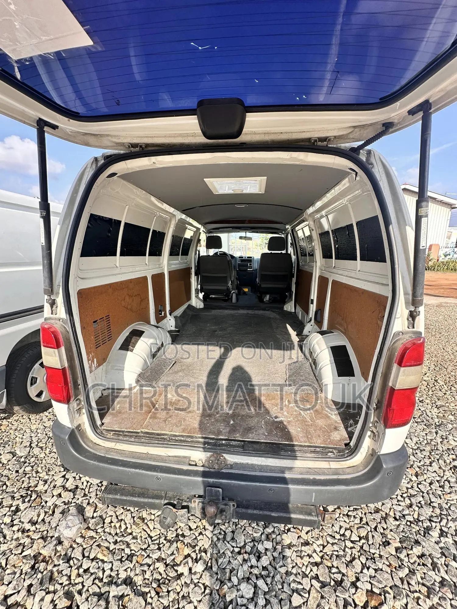 Toyota HiAce 2013 White