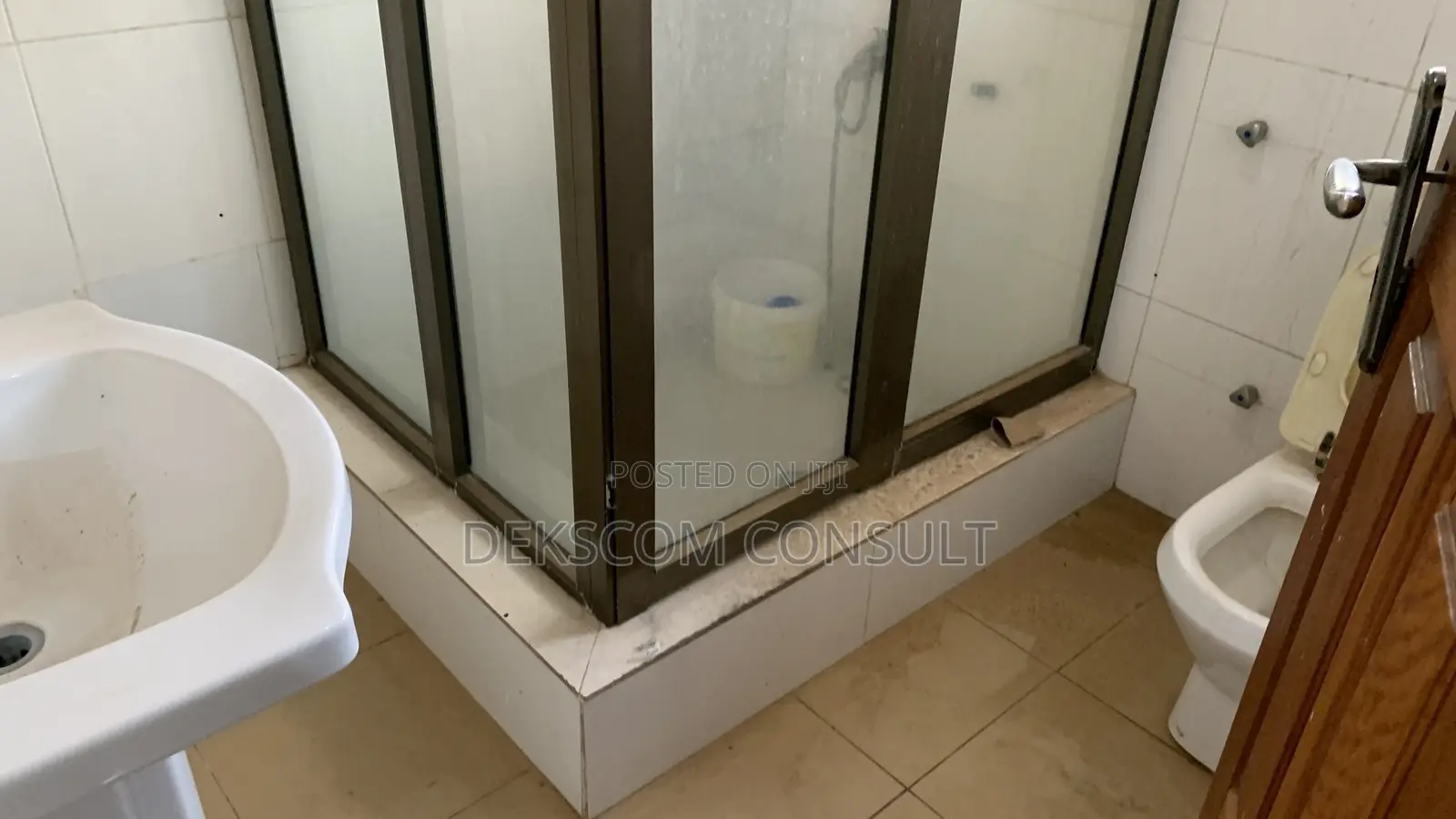 3bdrm House in Adenta for sale