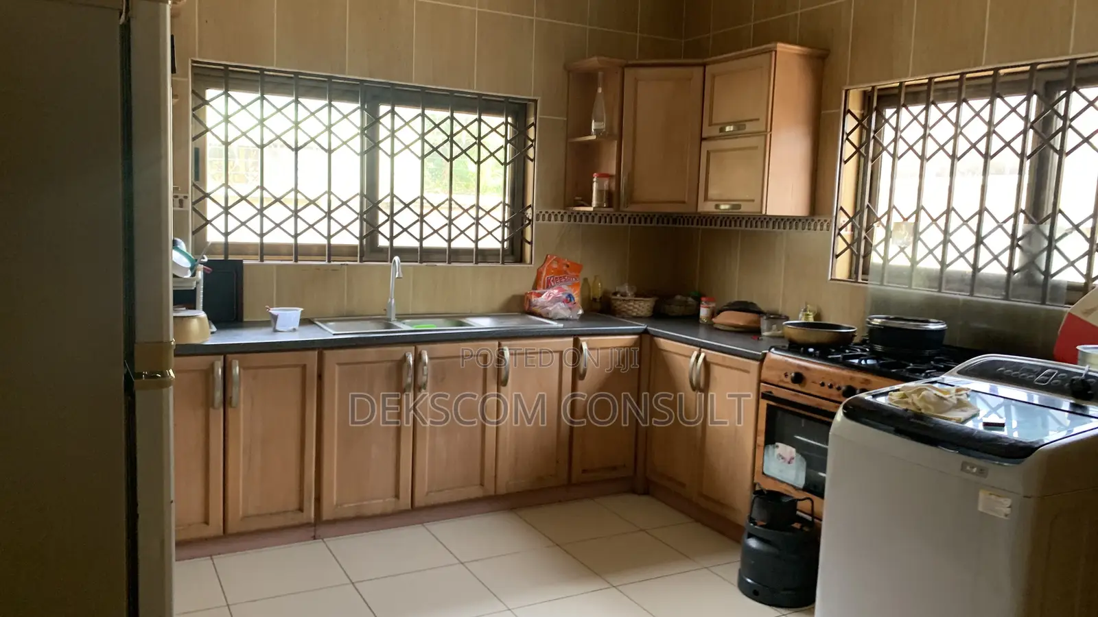 3bdrm House in Adenta for sale
