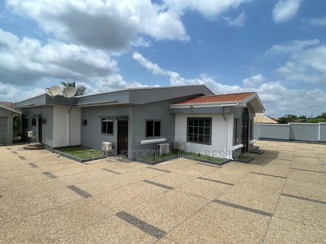 Furnished 5bdrm House in Para Estate, Atwima Kwanwoma for sale