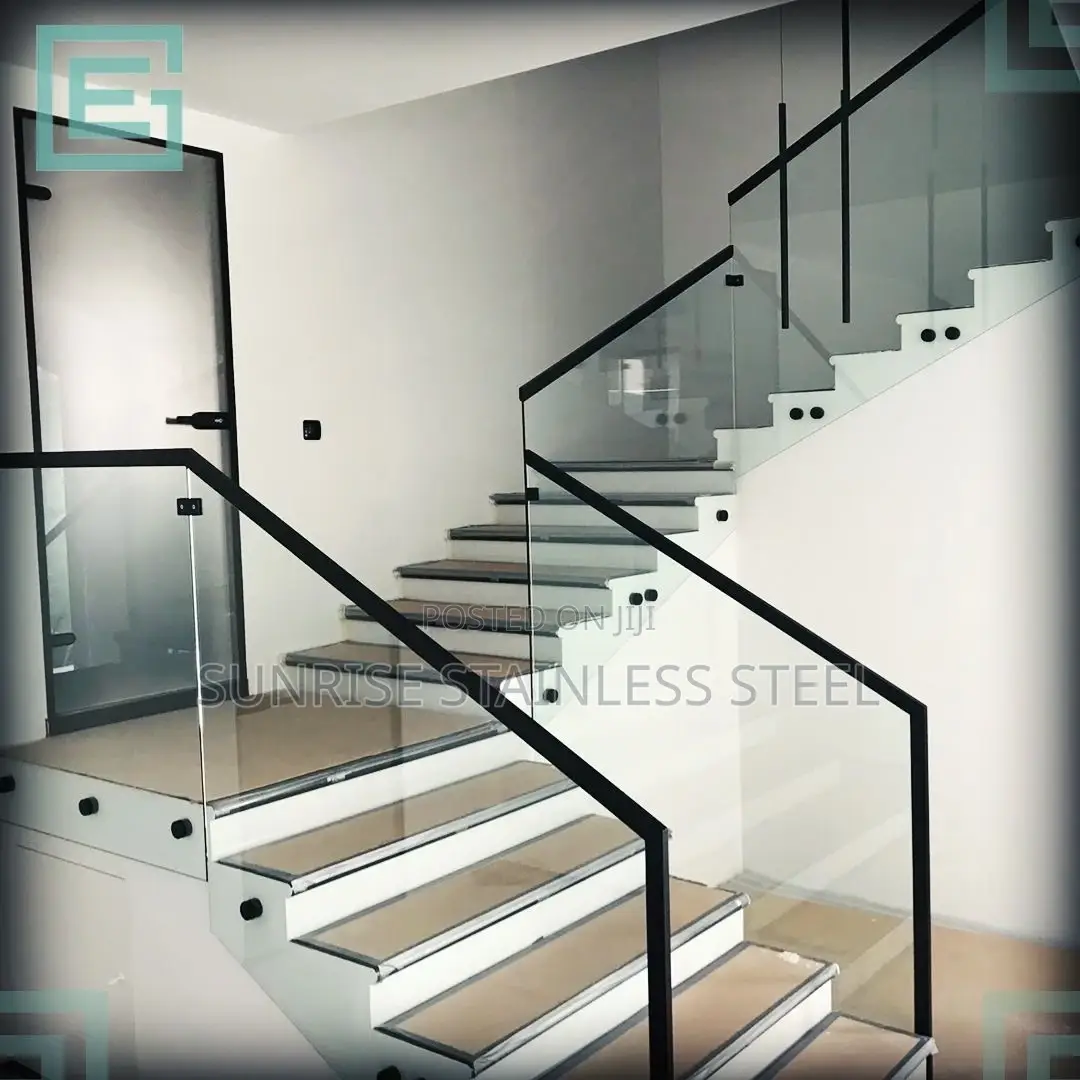 Stainless Glass Railing Staircase Design