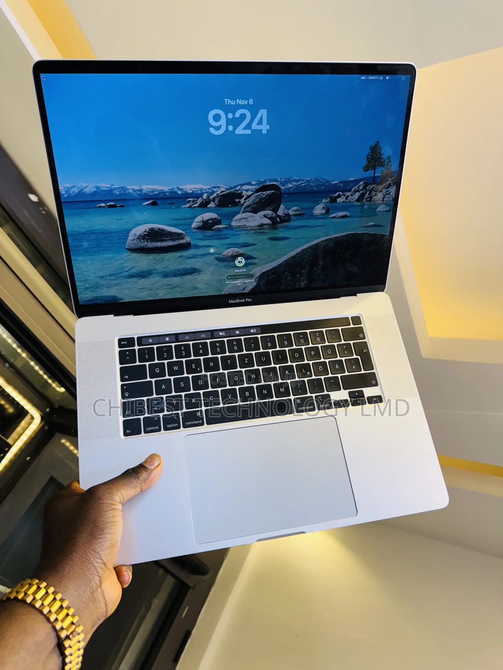 Laptop Apple MacBook Pro 2019 16GB Intel Core i7 SSD 512GB