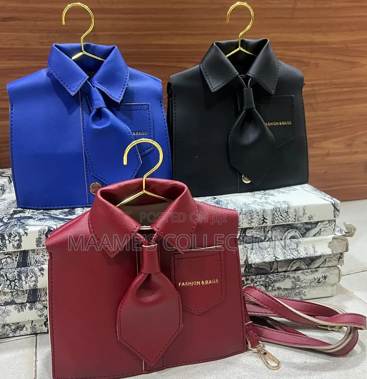 Women’S Unique Shape Crossbody Bag.
