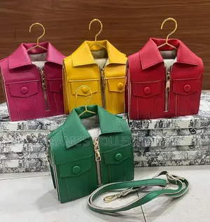 Women’S Unique Shape Crossbody Bag.