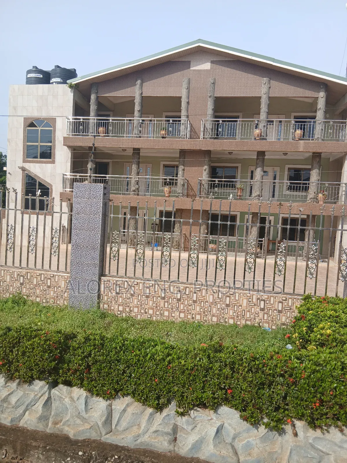 3bdrm Apartment in Executive, Oyarifa for rent