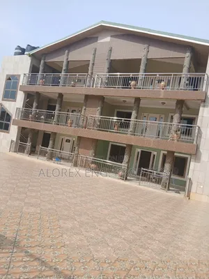 3bdrm Apartment in Executive, Oyarifa for rent