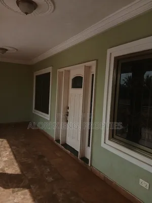 3bdrm Apartment in Executive, Oyarifa for rent