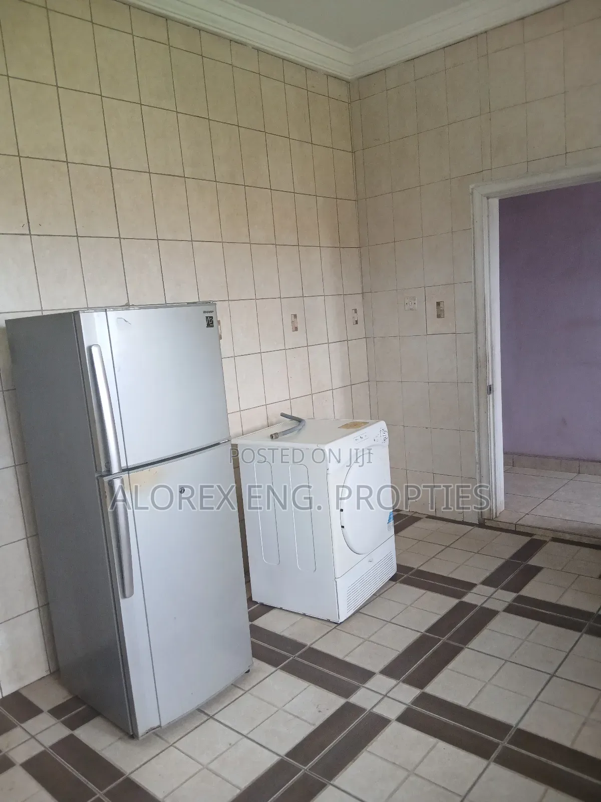 3bdrm Apartment in Executive, Oyarifa for rent