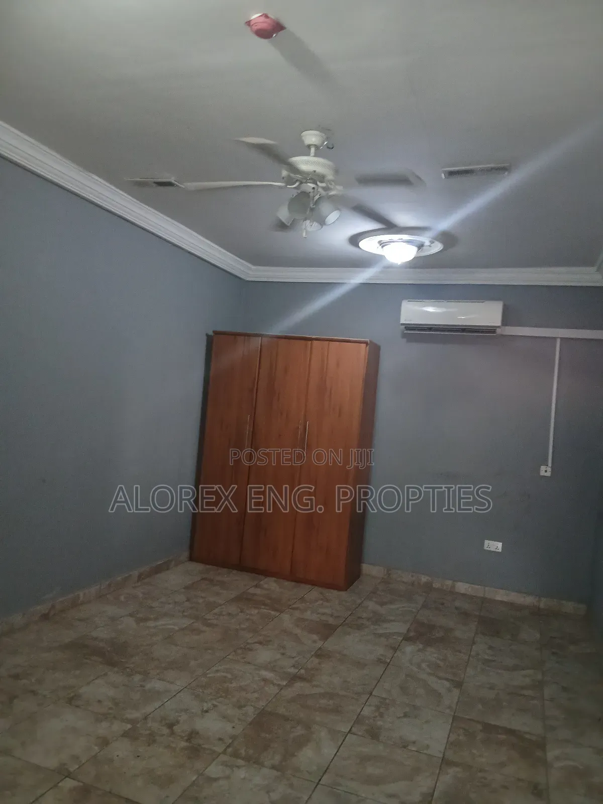 3bdrm Apartment in Executive, Oyarifa for rent