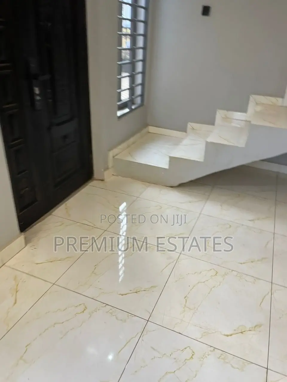 3bdrm Townhouse/Terrace in Lake Side Estate for sale