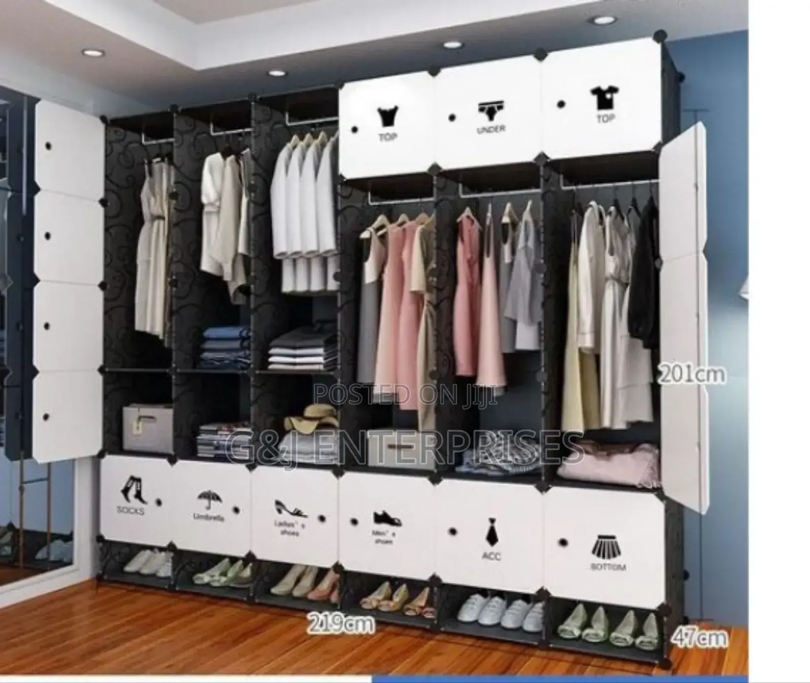 30 Cubes Wardrobes