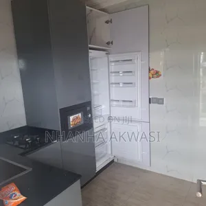 2bdrm Apartment in Lashibi Drc, Sakumono for rent