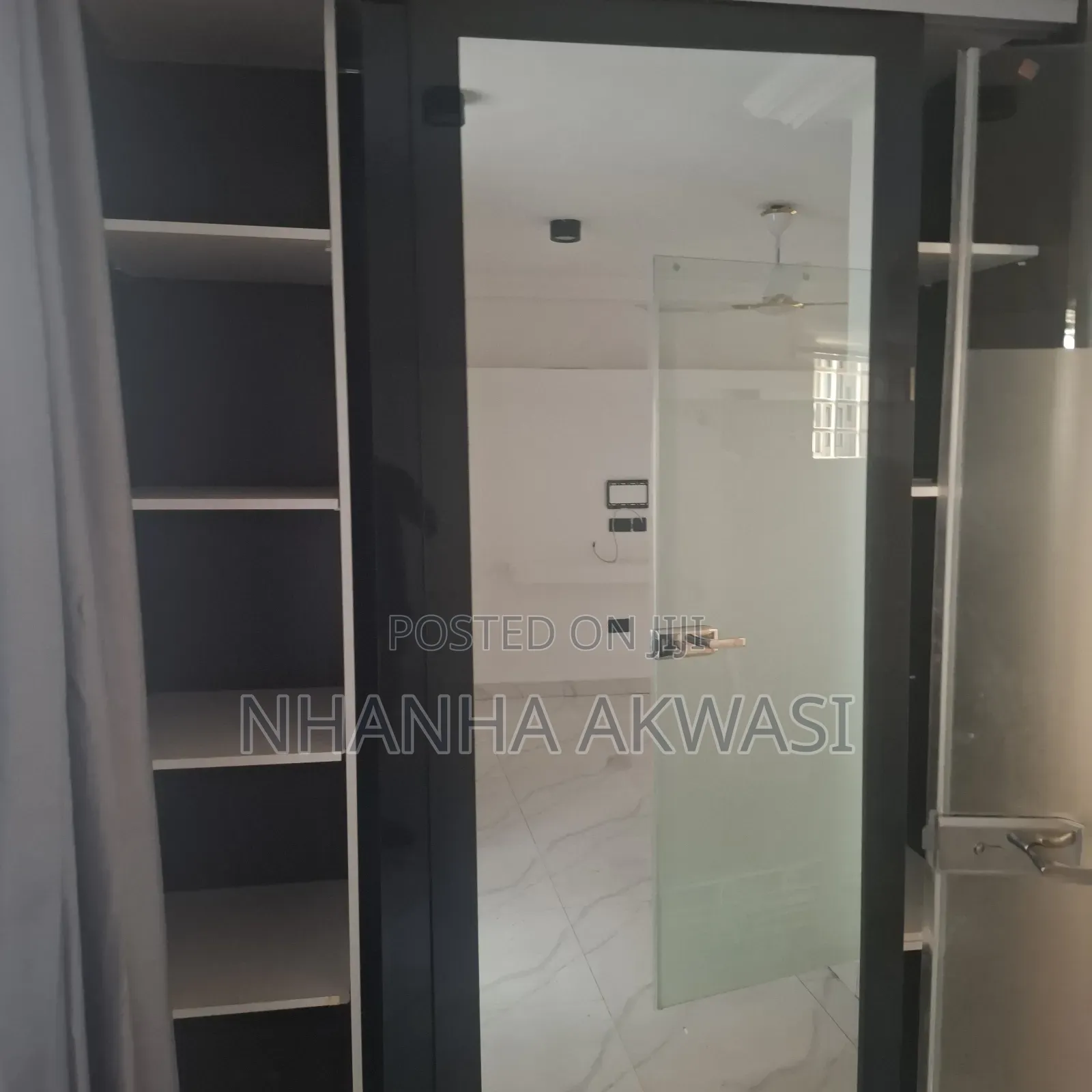 2bdrm Apartment in Lashibi Drc, Sakumono for rent