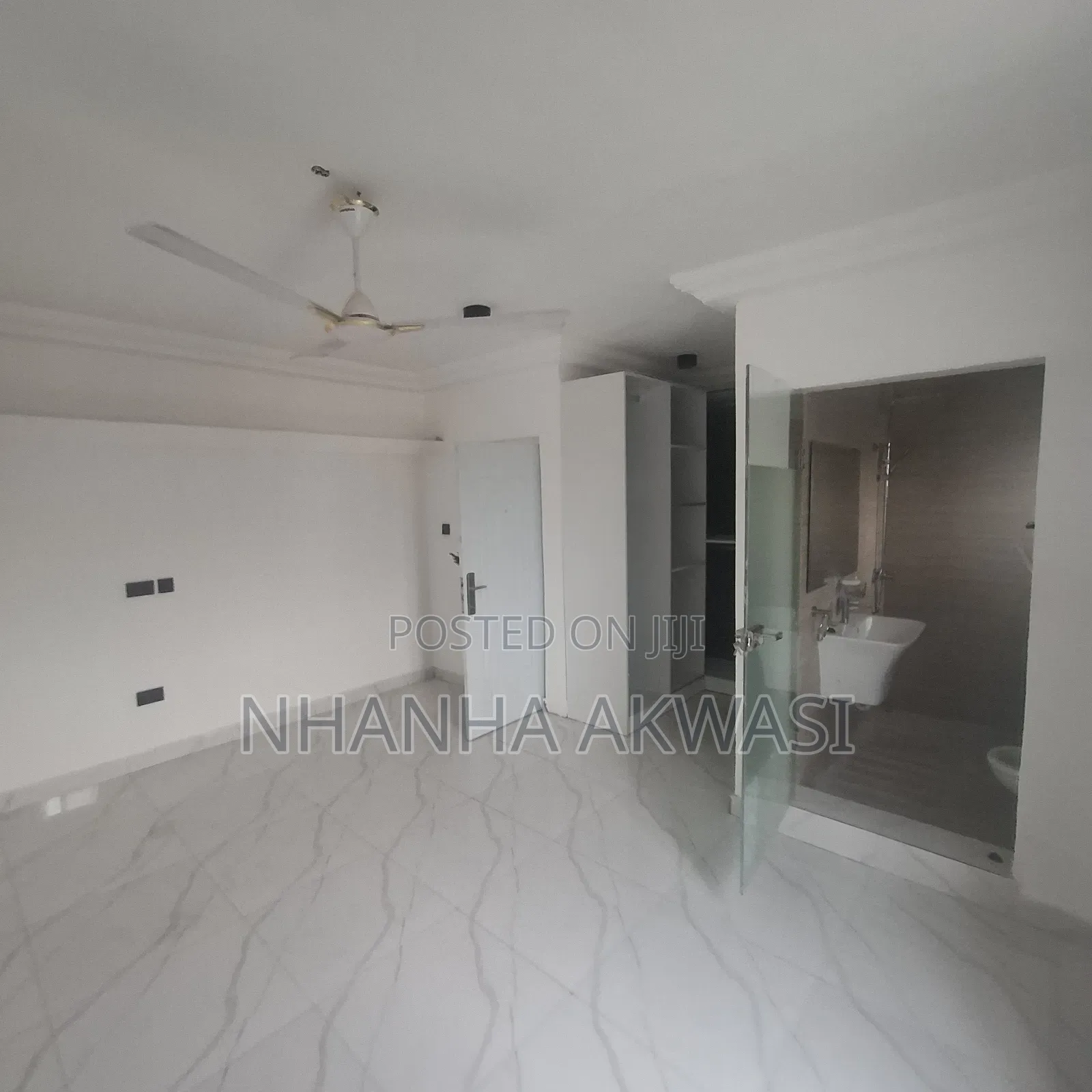 2bdrm Apartment in Lashibi Drc, Sakumono for rent