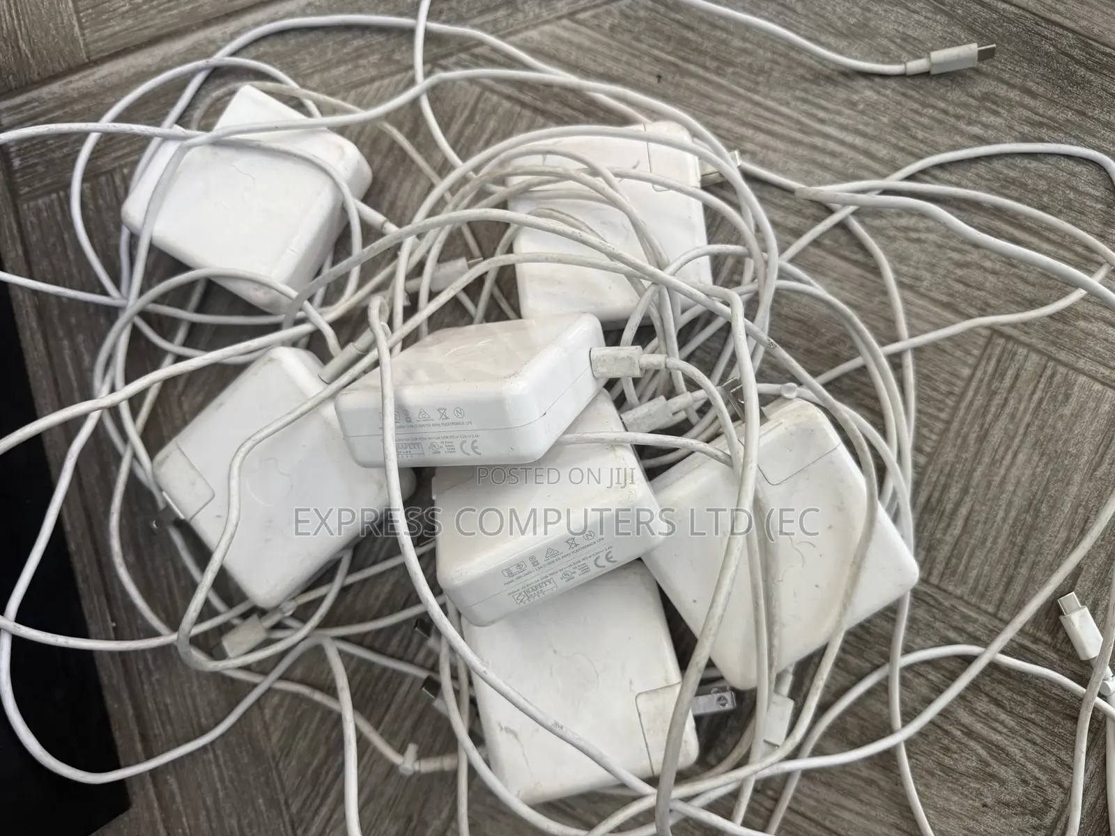 Apple 61 Watts Usb-C Power Adapter With Typy -C Cable Uk Home Used