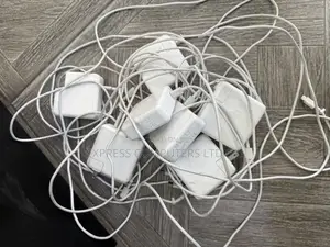 Apple 61 Watts Usb-C Power Adapter With Typy -C Cable Uk Home Used