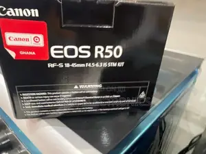 Canon Eos R5 Digital Camera Lightweight and Dynamic