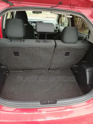 Toyota Vitz 1.3 FWD 3dr 2013 Red