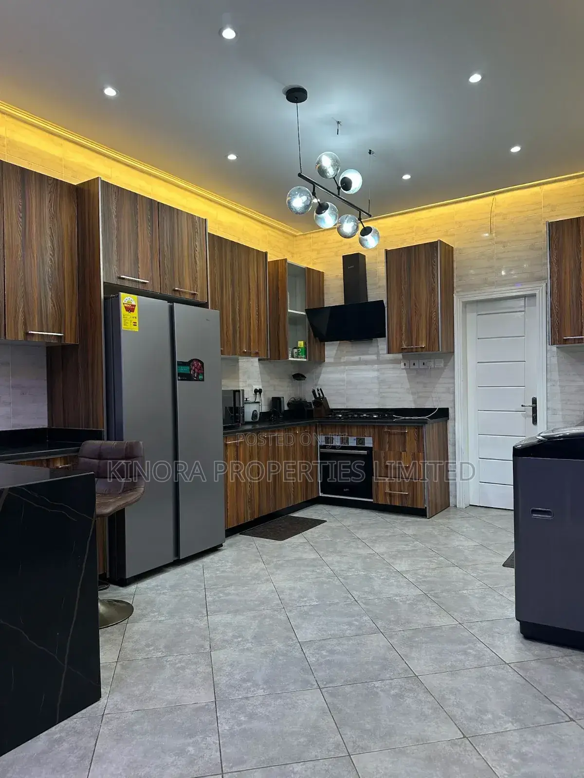 Furnished 4bdrm Duplex in Community 18, Tema Metropolitan for sale