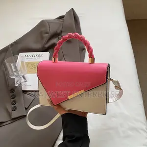 Contrast Niche Design Beautiful Handbags