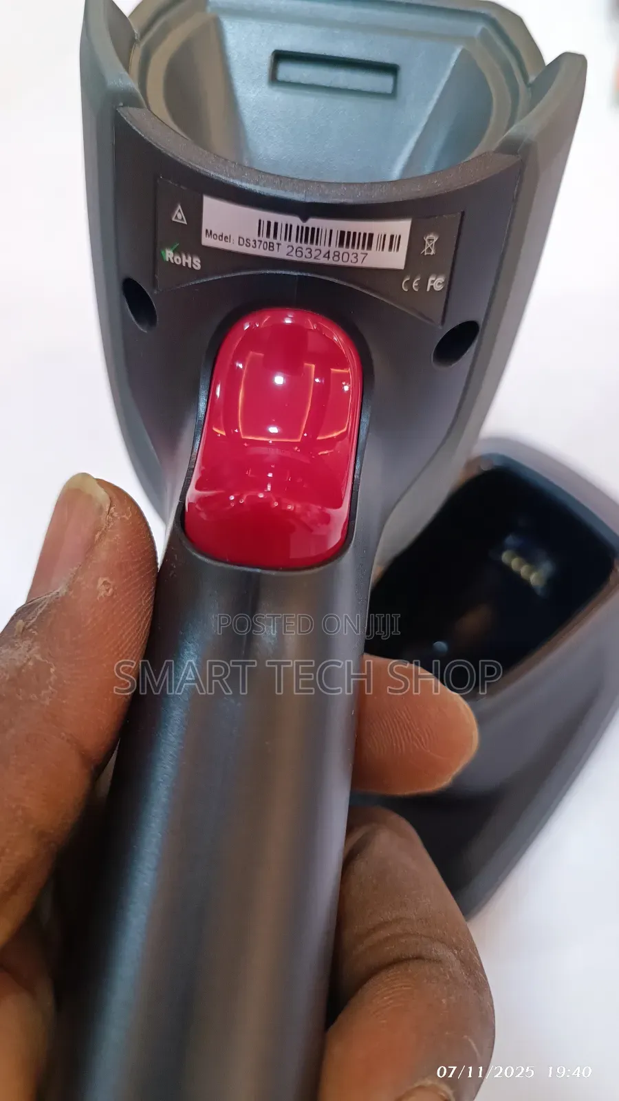 2d Handheld Wireless + Bluetooth Barcode Qr Code Scanner + Charge Base
