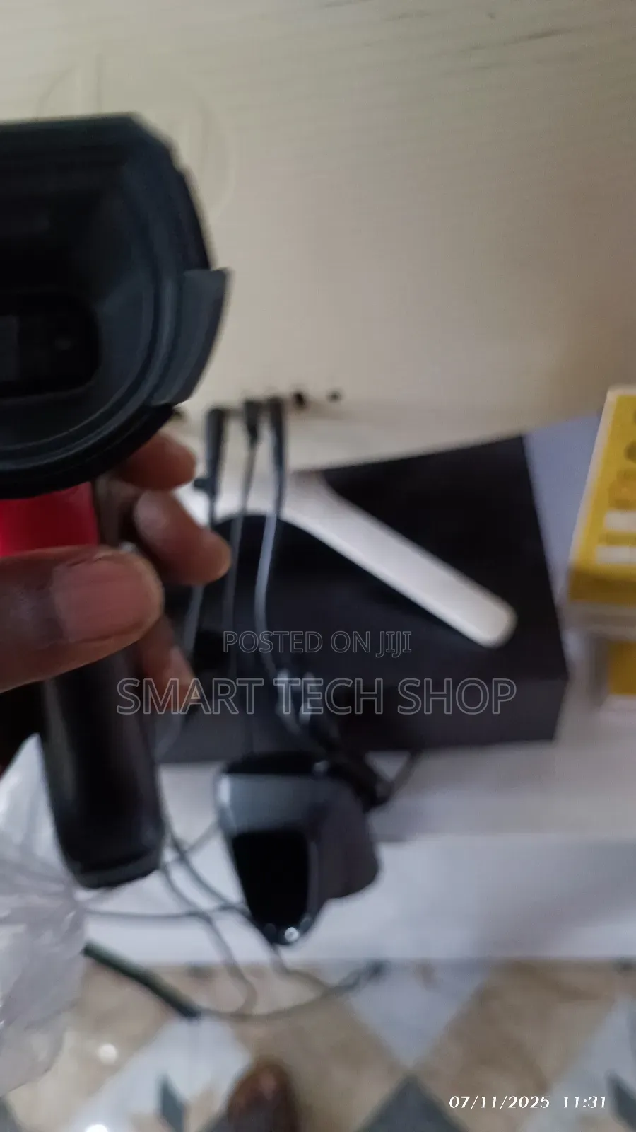 2d Handheld Wireless + Bluetooth Barcode Qr Code Scanner + Charge Base