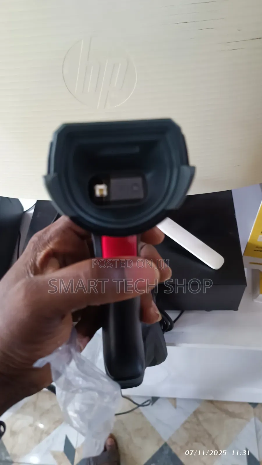 2d Handheld Wireless + Bluetooth Barcode Qr Code Scanner + Charge Base