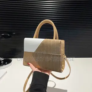 Large-Capacity Portable Shoulder Bags