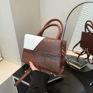 Large-Capacity Portable Shoulder Bags