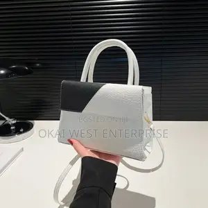 Large-Capacity Portable Shoulder Bags