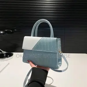 Large-Capacity Portable Shoulder Bags